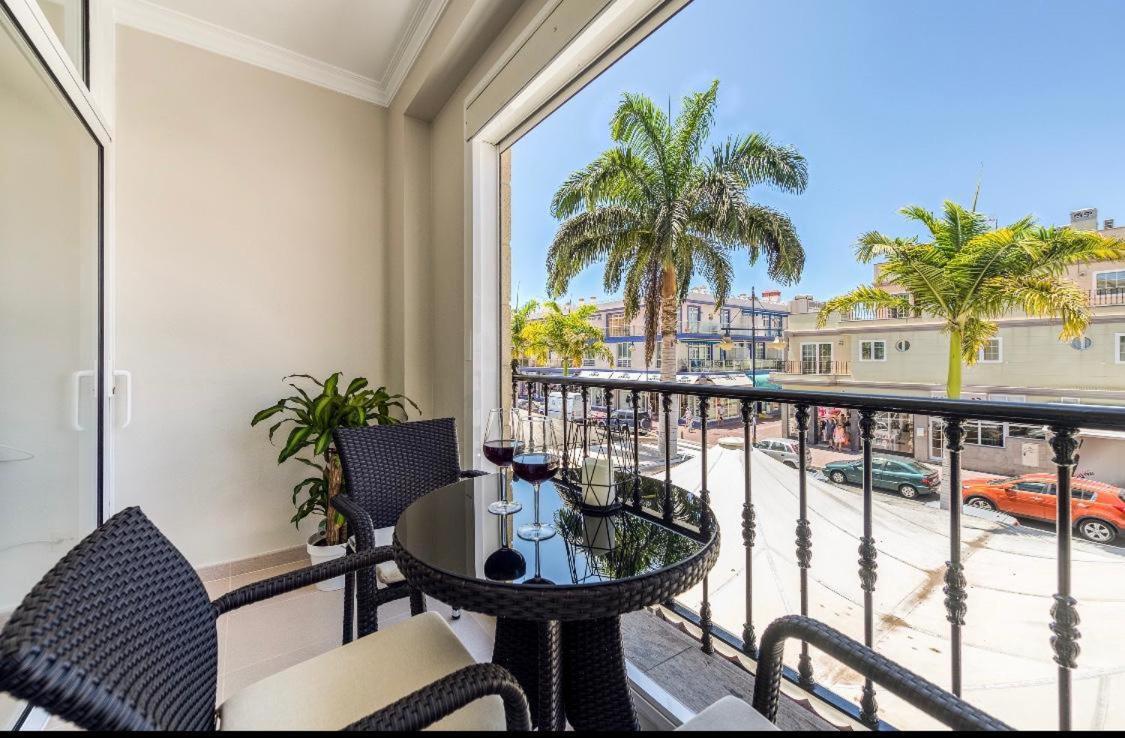 Amarre Palm Apartment ปวยร์โต เด มอแกน ภายนอก รูปภาพ